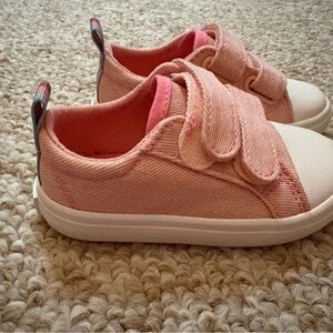 Old Navy Toddler Girl Double Strap Canvas Sneakers Size 5